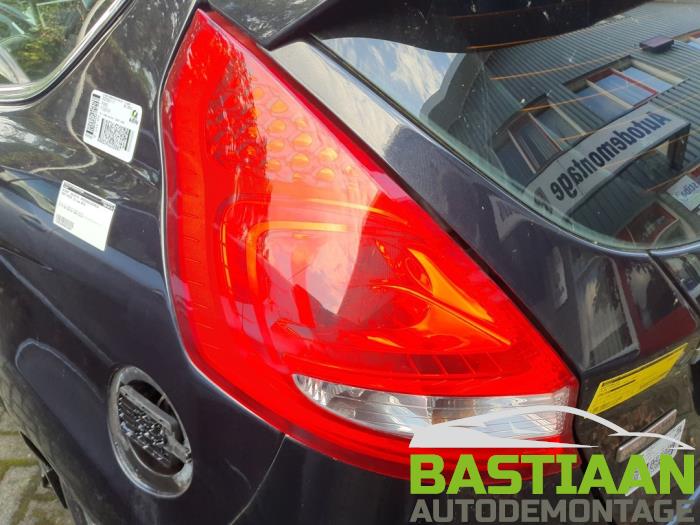 Ford Fiesta 6 1.6 TDCi 16V ECOnetic Sloopvoertuig (2012, Zwart)