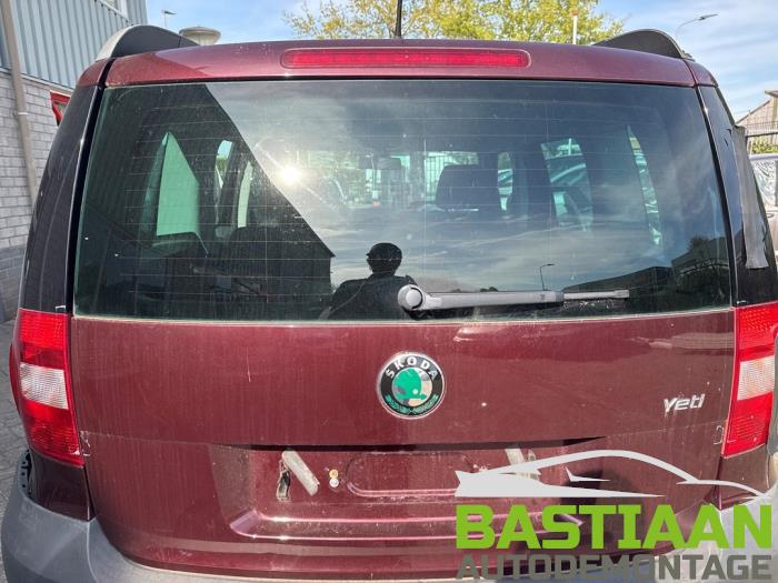 Skoda Yeti 1.2 TSI 16V Sloopvoertuig (2010, Rood)