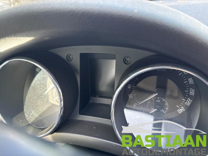 Skoda Yeti 1.2 TSI 16V Sloopvoertuig (2010, Rood)