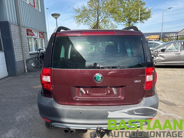 Skoda Yeti 1.2 TSI 16V Sloopvoertuig (2010, Rood)