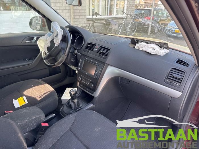 Skoda Yeti 1.2 TSI 16V Sloopvoertuig (2010, Rood)