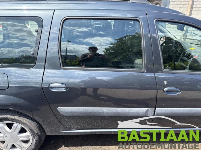 Dacia Logan MCV I 1.6 16V Sloopvoertuig (2011, Grijs)