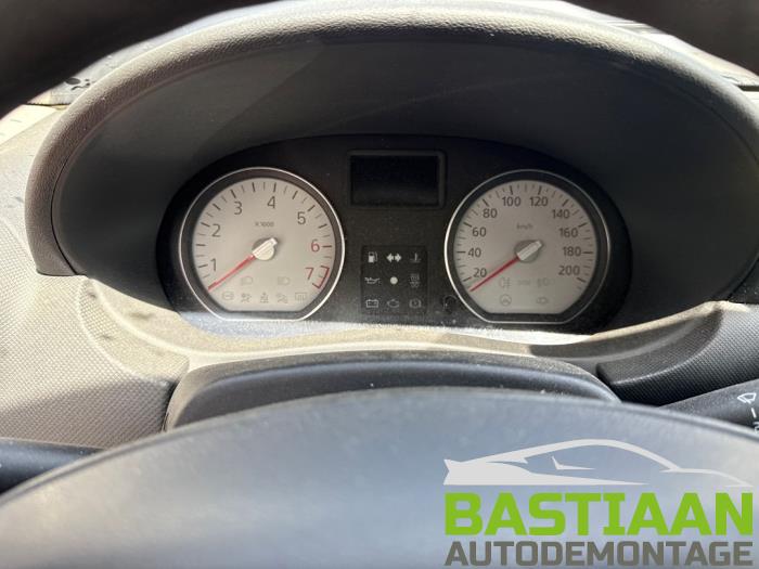 Dacia Logan MCV I 1.6 16V Sloopvoertuig (2011, Grijs)