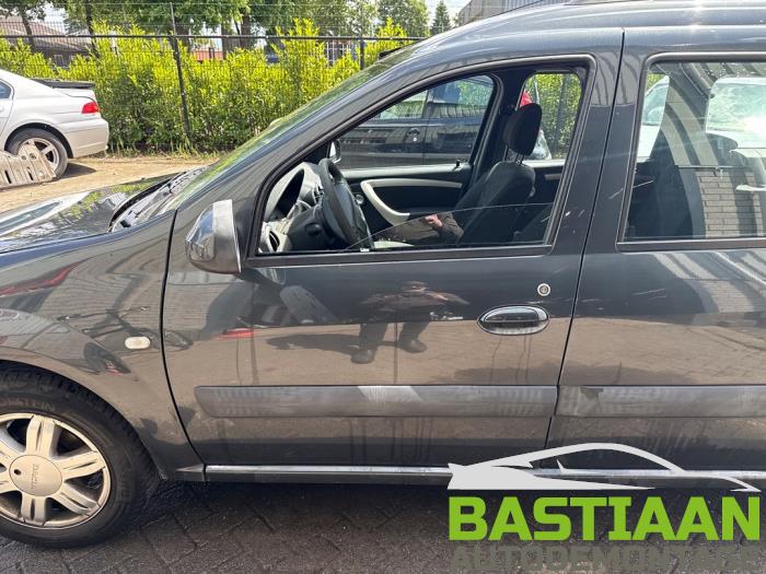 Dacia Logan MCV I 1.6 16V Sloopvoertuig (2011, Grijs)