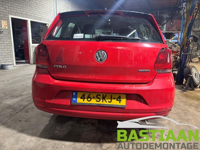 Volkswagen Polo V 1.2 TDI 12V BlueMotion Sloopvoertuig (2011, Rood)