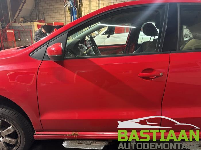 Volkswagen Polo V 1.2 TDI 12V BlueMotion Sloopvoertuig (2011, Rood)