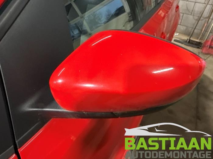 Volkswagen Polo V 1.2 TDI 12V BlueMotion Sloopvoertuig (2011, Rood)