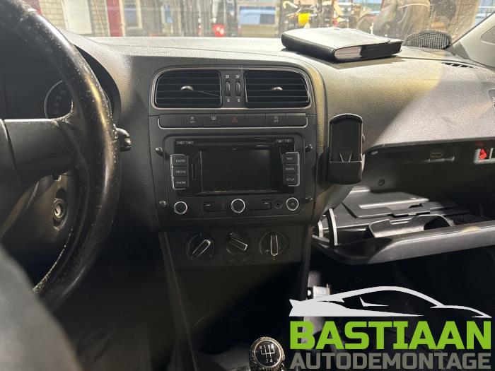 Volkswagen Polo V 1.2 TDI 12V BlueMotion Sloopvoertuig (2011, Rood)