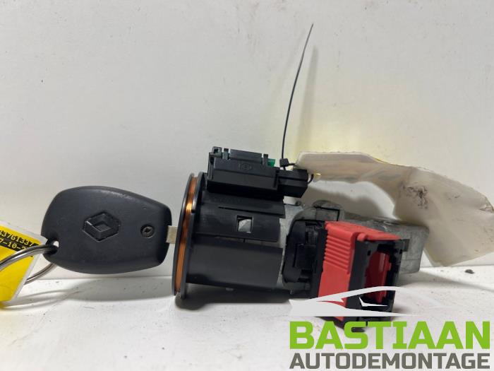 Renault Twingo II 1.2 Sloopvoertuig (2009, Wit)