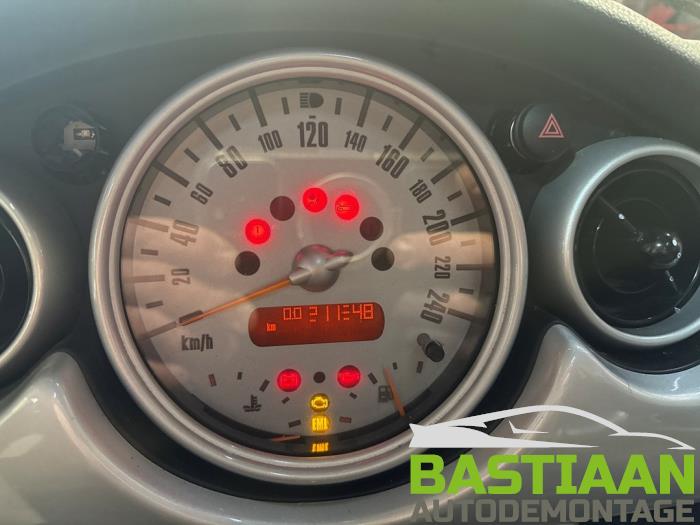 Mini Mini One/Cooper 1.6 16V Cooper Sloopvoertuig (2002, Geel)