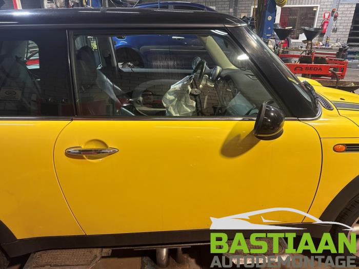 Mini Mini One/Cooper 1.6 16V Cooper Sloopvoertuig (2002, Geel)