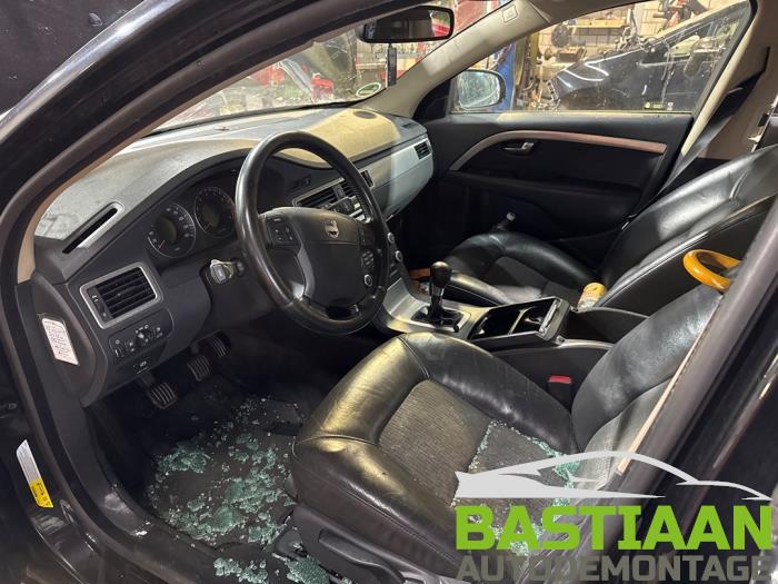 Volvo V70 2.0 16V Flexifuel Sloopvoertuig (2008, Zwart)