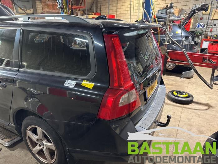 Volvo V70 2.0 16V Flexifuel Sloopvoertuig (2008, Zwart)