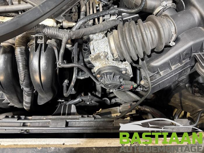 Volvo V70 2.0 16V Flexifuel Sloopvoertuig (2008, Zwart)