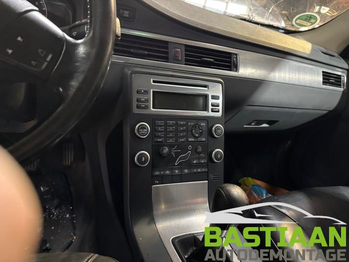 Volvo V70 2.0 16V Flexifuel Sloopvoertuig (2008, Zwart)