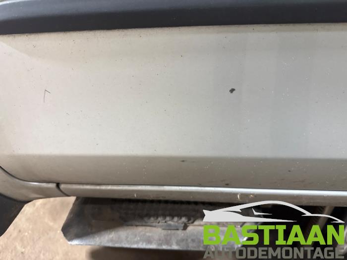 Toyota Yaris II 1.33 16V Dual VVT-I Sloopvoertuig (2010, Grijs)