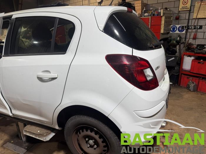 Opel Corsa D 1.4 16V LPG Sloopvoertuig (2010, Wit)