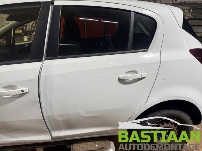 Opel Corsa D 1.4 16V LPG Sloopvoertuig (2010, Wit)