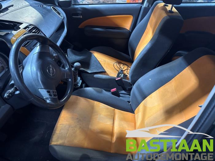 Opel Agila 1.0 12V Sloopvoertuig (2008, Zwart)