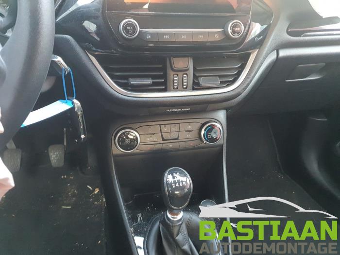 Ford Fiesta 7 1.0 EcoBoost 12V 100 Sloopvoertuig (2019, Grijs)