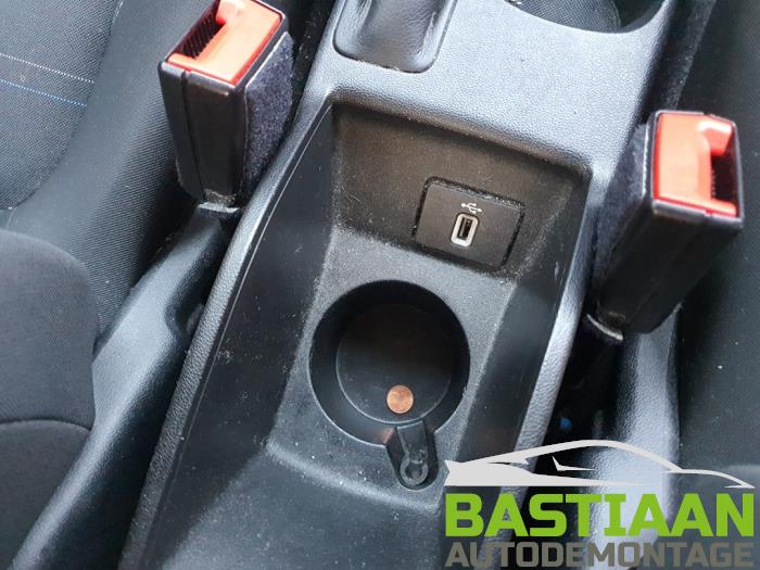 Ford Fiesta 7 1.0 EcoBoost 12V 100 Sloopvoertuig (2019, Grijs)