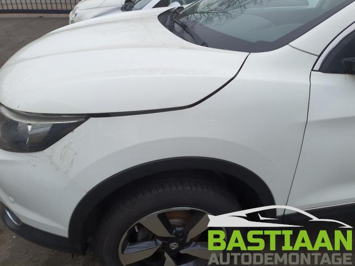 Nissan Qashqai 1.2 DIG-T 16V Sloopvoertuig (2015, Wit)