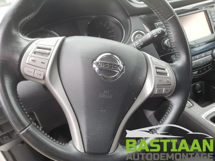 Nissan Qashqai 1.2 DIG-T 16V Sloopvoertuig (2015, Wit)