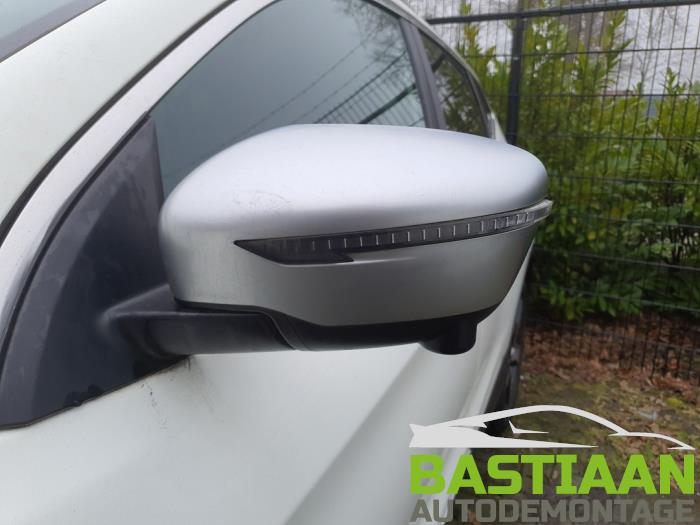 Nissan Qashqai 1.2 DIG-T 16V Sloopvoertuig (2015, Wit)