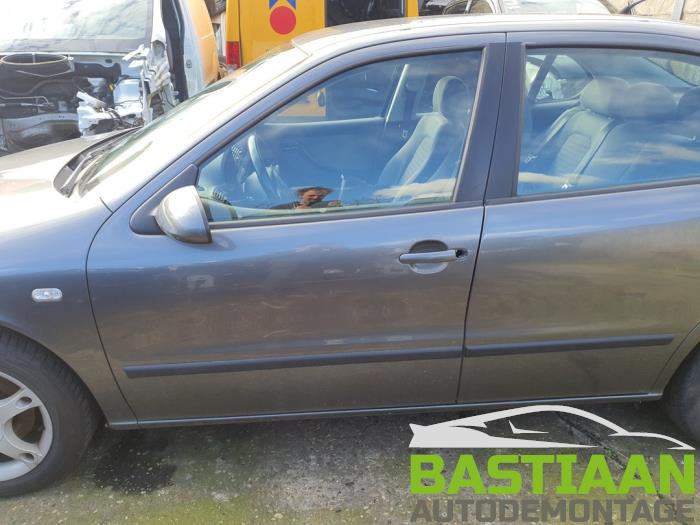 Seat Toledo 1.8 20V Sloopvoertuig (2004, Grijs)