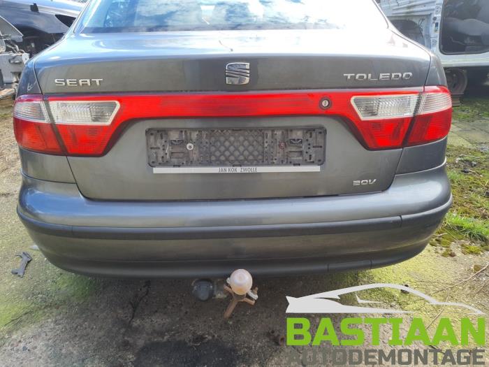Seat Toledo 1.8 20V Sloopvoertuig (2004, Grijs)
