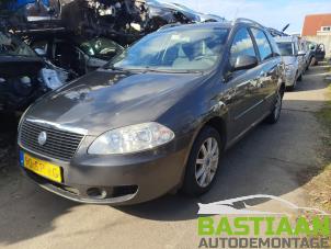 Fiat Croma 2.2 MPI 16V Sloopvoertuig (2006, Grijs)