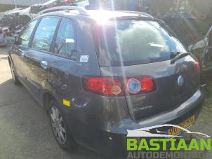 Fiat Croma 2.2 MPI 16V Sloopvoertuig (2006, Grijs)