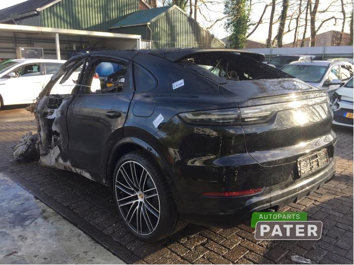 Porsche Cayenne Coupe 3.0 V6 24V Turbo Sloopvoertuig (2019, Zwart)