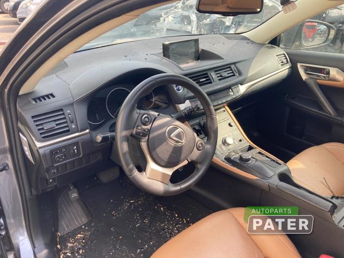 Lexus CT 200h 1.8 16V Sloopvoertuig (2014, Grijs)
