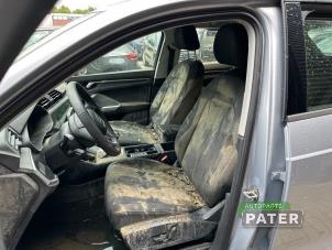 Audi Q3 1.4 45 TFSI e 16V Sloopvoertuig (2022, Zilvergrijs, Zilver)