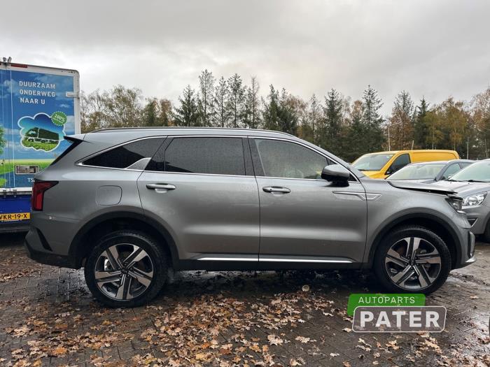 Kia Sorento IV 1.6 T-GDi Plug-in Hybrid 16V 4WD Sloopvoertuig (2021, Grijs)