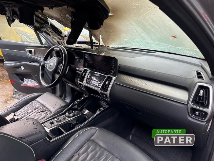 Kia Sorento IV 1.6 T-GDi Plug-in Hybrid 16V 4WD Sloopvoertuig (2021, Grijs)