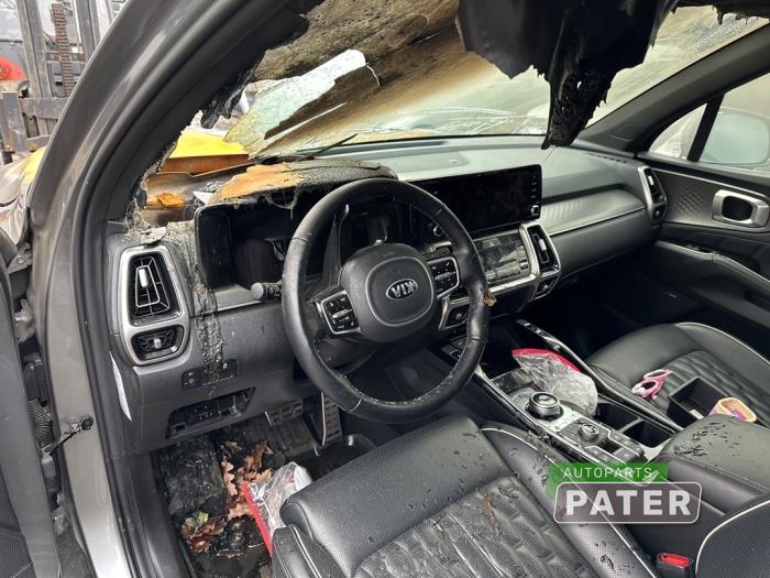 Kia Sorento IV 1.6 T-GDi Plug-in Hybrid 16V 4WD Sloopvoertuig (2021, Grijs)