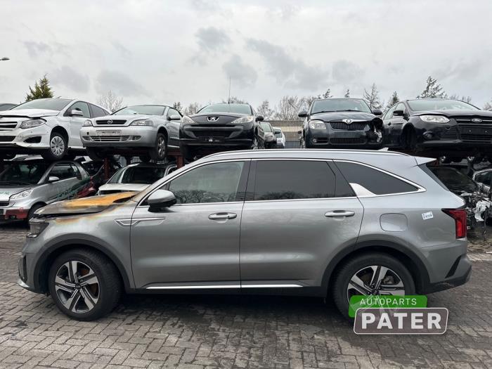 Kia Sorento IV 1.6 T-GDi Plug-in Hybrid 16V 4WD Sloopvoertuig (2021, Grijs)