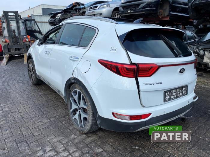 Kia Sportage 1.7 CRDi 16V 4x2 Sloopvoertuig (2018, Wit)