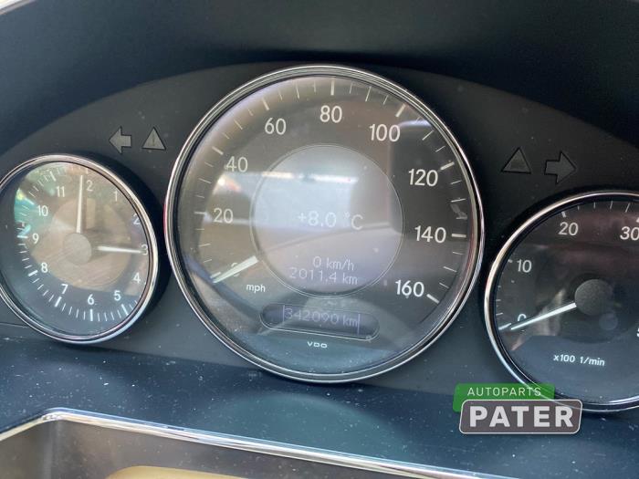 Mercedes CLS 320 CDI 24V Sloopvoertuig (2006, Grijs)