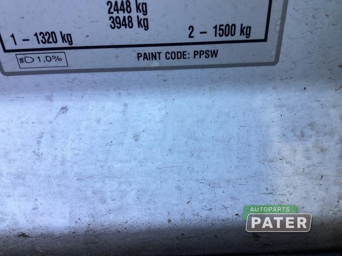 Tesla Model Y RWD Sloopvoertuig (2022, Wit)