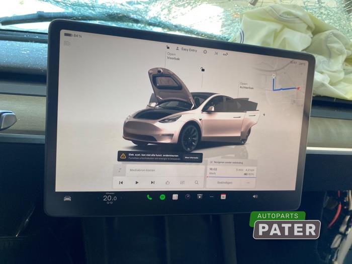 Tesla Model Y RWD Sloopvoertuig (2022, Wit)