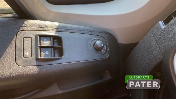 Citroen Jumper 2.2 Blue HDi 140 Sloopvoertuig (2025, Grijs)