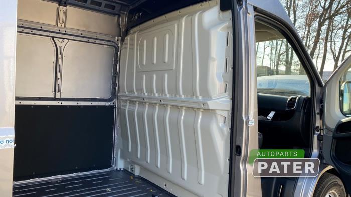 Citroen Jumper 2.2 Blue HDi 140 Sloopvoertuig (2025, Grijs)