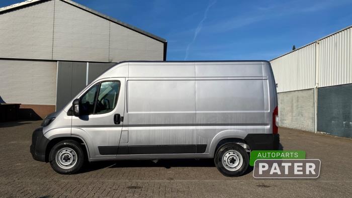 Citroen Jumper 2.2 Blue HDi 140 Sloopvoertuig (2025, Grijs)