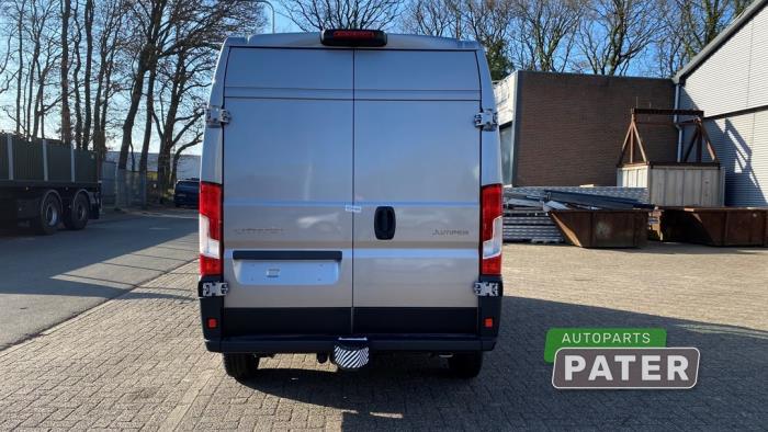 Citroen Jumper 2.2 Blue HDi 140 Sloopvoertuig (2025, Grijs)