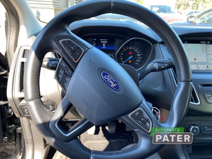 Ford Focus 3 1.0 Ti-VCT EcoBoost 12V 100 Sloopvoertuig (2017, Zwart)