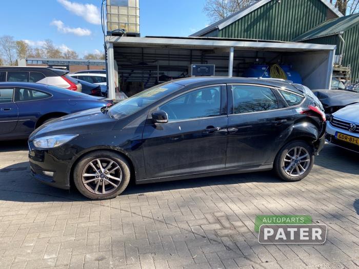 Ford Focus 3 1.0 Ti-VCT EcoBoost 12V 100 Sloopvoertuig (2017, Zwart)