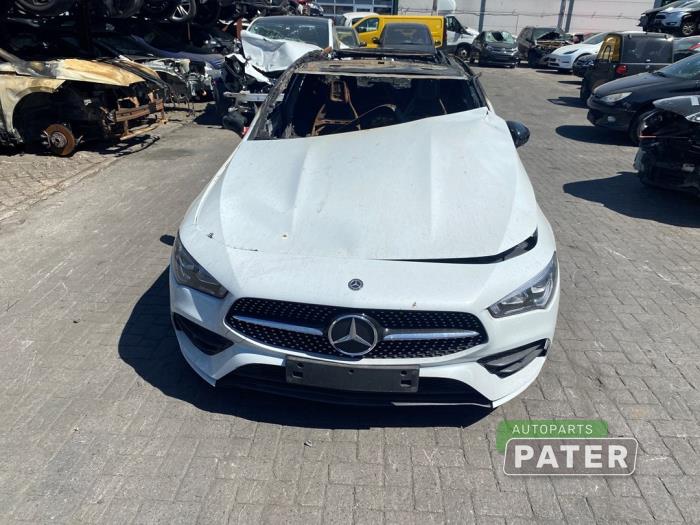 Mercedes CLA 1.3 CLA-180 Turbo 16V Sloopvoertuig (2020, Wit)